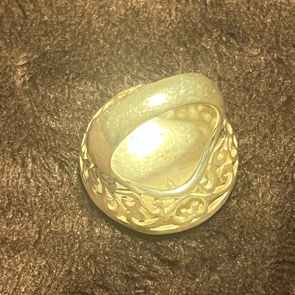 💍 Ring 💍 - Picture 4 of 6